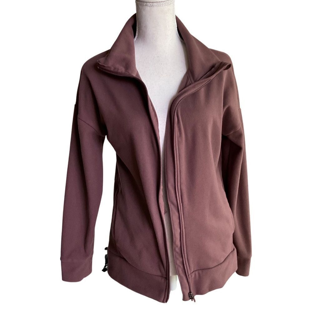MONDETTA super soft, light purple fleece jacket w/ full zip closure - Picture 2 of 6